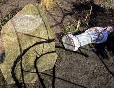 Miniatura: Dantejskie sceny na plebanii. Musiała...