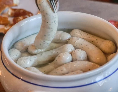 Miniatura: Białą kiełbasę na Wielkanoc moczę w tym...