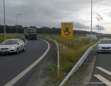 Miniatura: Uwaga kierowcy, nowe znaki na polskich...