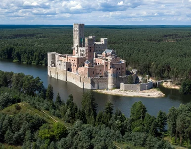 Miniatura: Przełom w sprawie zamku w Stobnicy. Sąd...