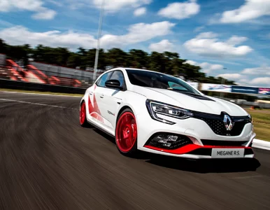 Miniatura: Zaczęły się strajki. Renault chce zwolnić...