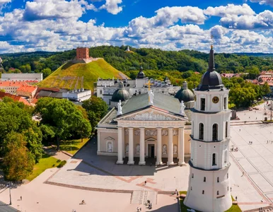 Miniatura: Nie Praga i nie Berlin. Zagraniczne...