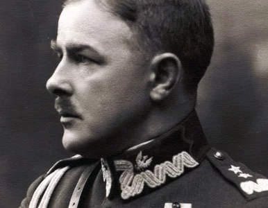 Miniatura: Nieudany pucz gen. Januszajtisa. Pierwsza...
