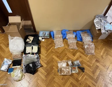 Miniatura: Miał narkotyki warte milion złotych....