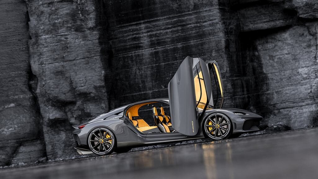 Model Koenigsegga widoczny na zdjęciu to: