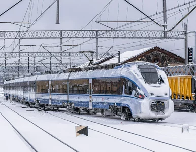 Miniatura: Wstrzymany ruch pociągów PKP Intercity....