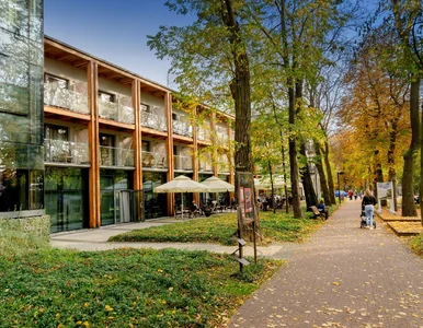 Miniatura: Seniorzy kochają takie zniżki. Pobyt w...