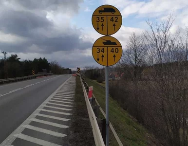 Miniatura: Nowe znaki drogowe z... czołgami. Co one...