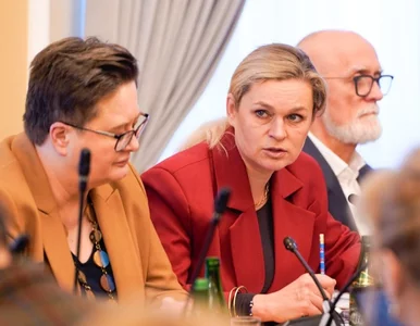 Miniatura: Klamka zapadła, smartfony znikną z klas....