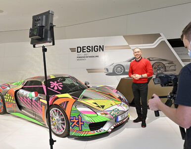 Wirtualne zwiedzanie specjalnej wystawy w Porsche Museum