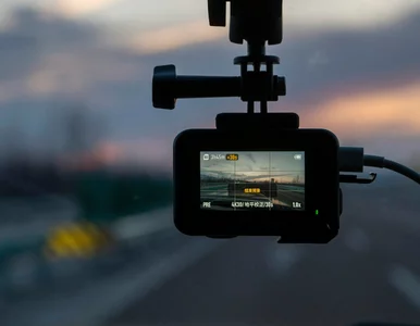 Miniatura: Rekord donosów na kierowców. Policja ledwo...