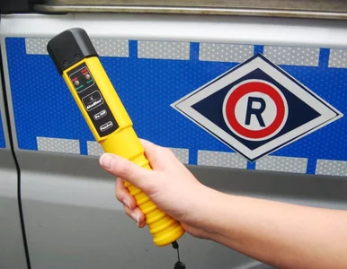 Miniatura: Był tak pijany, że nie miał siły dmuchać w...