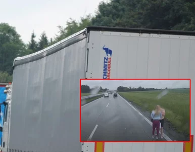 Miniatura: Półnagi mężczyzna szarpał kobietę na A4....