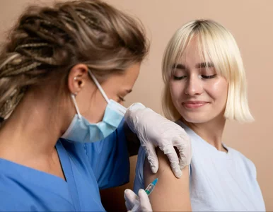 Miniatura: Więcej szczepień w aptekach. Od lutego...