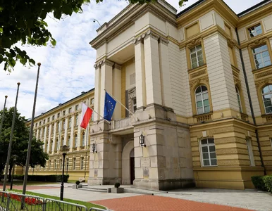 Miniatura: Nagła akcja przed KPRM. Kobieta z...