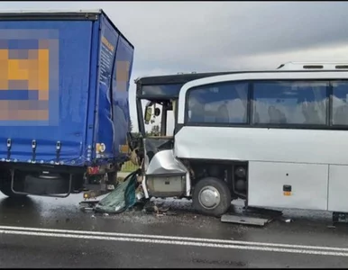 Miniatura: Wypadek autobusu w miejscowości Stołpie....