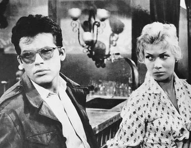 Miniatura: Ekranowe ikony stylu czasów PRL-u