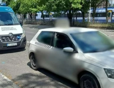 Miniatura: Woził pasażerów na hinduskie prawo jazdy....