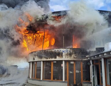 Miniatura: Pożar w porcie jachtowym w Pucku....