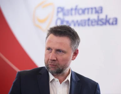 Miniatura: Członkowie BPG noszą stroje przypominające...