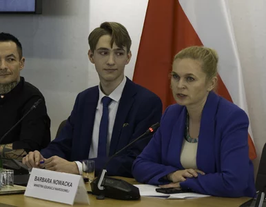 Miniatura: Nie zostawili suchej nitki na MEN. „Resort...