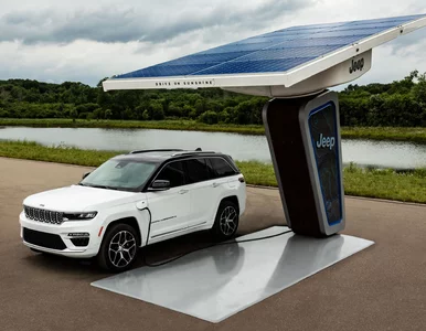 Miniatura: Tak wygląda nowy Jeep Grand Cherokee z...