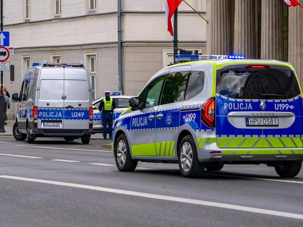 Miniatura: Mocna akcja policji. 600 policjantów...