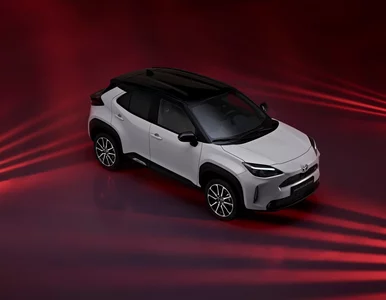 Miniatura: Jest cennik Yarisa Cross GR Sport. Toyota...