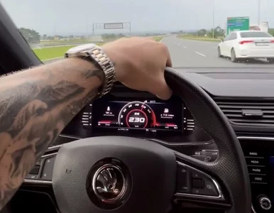 Miniatura: Raper pochwalił się jazdą 230 km/h w...