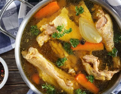 Miniatura: Tak podkręcisz smak rosołu w kilka sekund!...