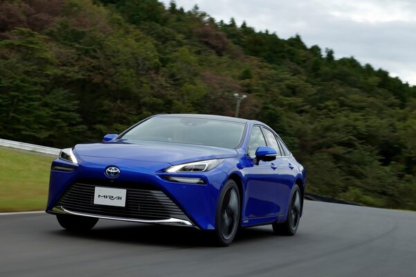 Miniatura: Nowa Toyota Mirai