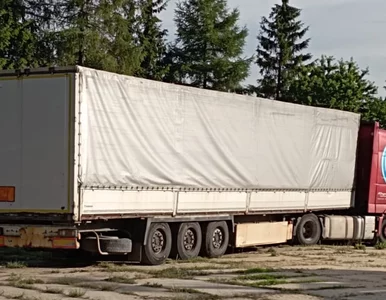 Miniatura: Szofer pił i jechał 30-tonowym TIR-em....