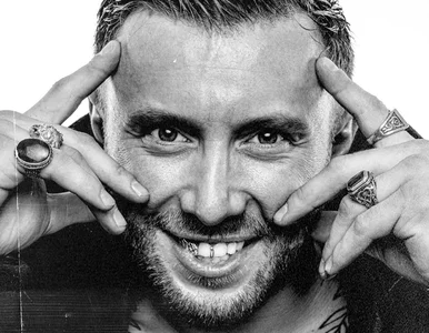 Miniatura: Rzeźbiarz sylwetek: futurystyczny świat...