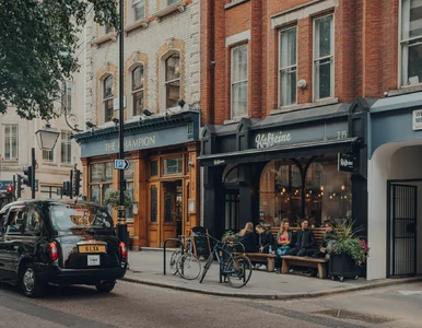 Miniatura: Tysiące Polaków pobiera emerytury w tym...