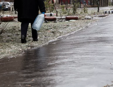 Miniatura: Śmiertelny wypadek w Warszawie. Gołoledź...