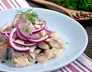 Miniatura: Śledzie dziadka Henryka znikały ze stołu w...