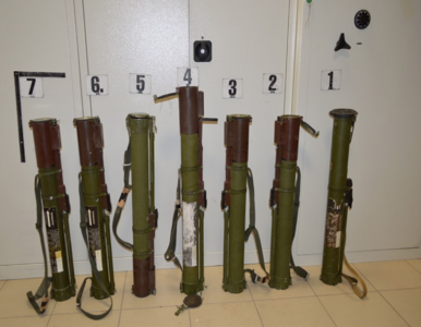 Miniatura: 7 granatników w mercedesie na granicy...