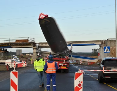 Miniatura: Runął wiadukt nad drogą S3. Wielogodzinne...