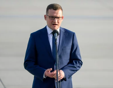 Miniatura: Szefernaker broni weta Nawrockiego....
