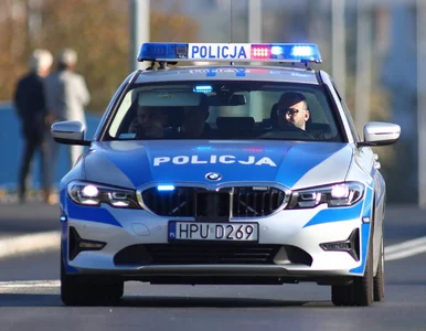 Miniatura: Ilu nastolatków zmieści się w starym Oplu...