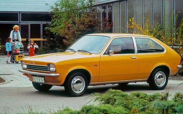 Miniatura: Opel Kadett C