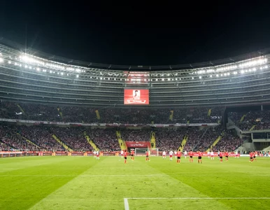 Miniatura: Historyczny ruch na legendarnym stadionie....