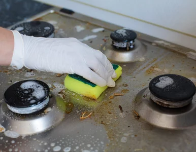 Miniatura: Dodaj kilka kropli i przetrzyj. Tłuszcz z...