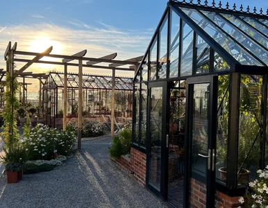 Miniatura: Poliwęglan czy szkło? Jedna decyzja może...