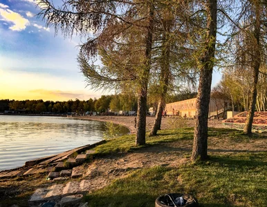 Miniatura: Odwiedź to polskie jezioro, zanim zniknie....