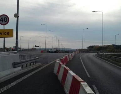 Miniatura: Popękał wiadukt na autostradowym węźle...