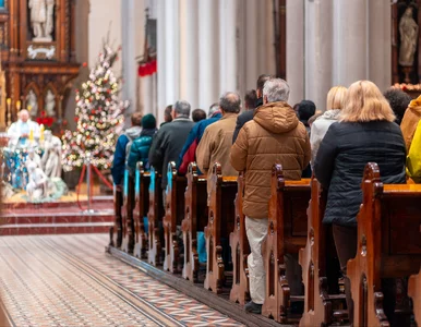Miniatura: Czy spóźnienie się do kościoła to grzech?...