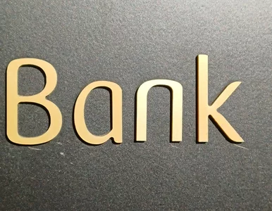 Miniatura: Podwójne ostrzeżenie. Z kont jednego banku...