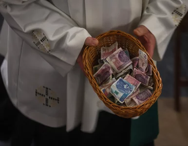 Miniatura: Ile dać na tacę w Wielkanoc? Księża ujawniają