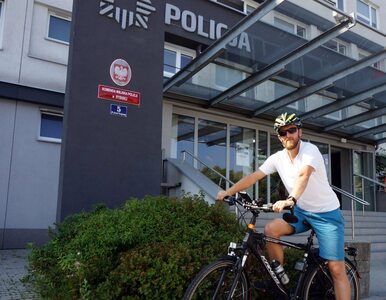 Miniatura: Policjant na rowerze zatrzymał Porsche....